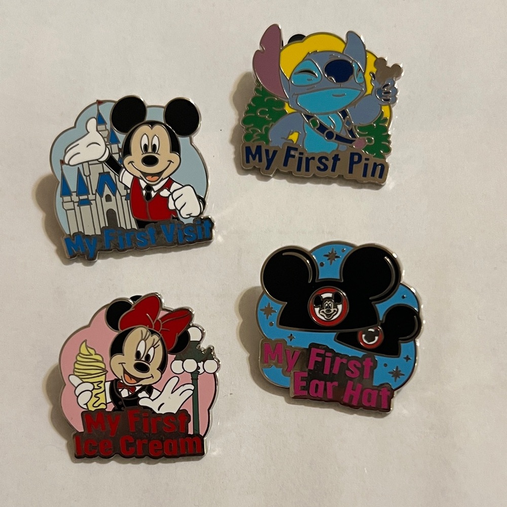 Four Disney’s “My First Pins”Set!!!